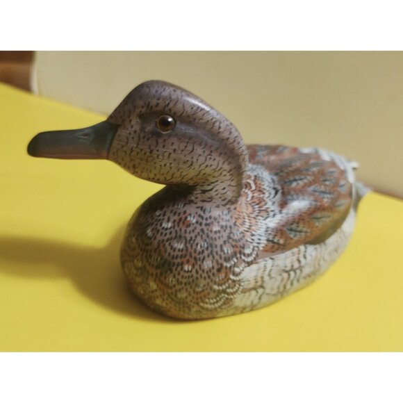 Pacific Rim Carvers Wooden Hand Carved & Painted Decrative  Duck 8 " x 3 1/4" - Picture 4 of 8